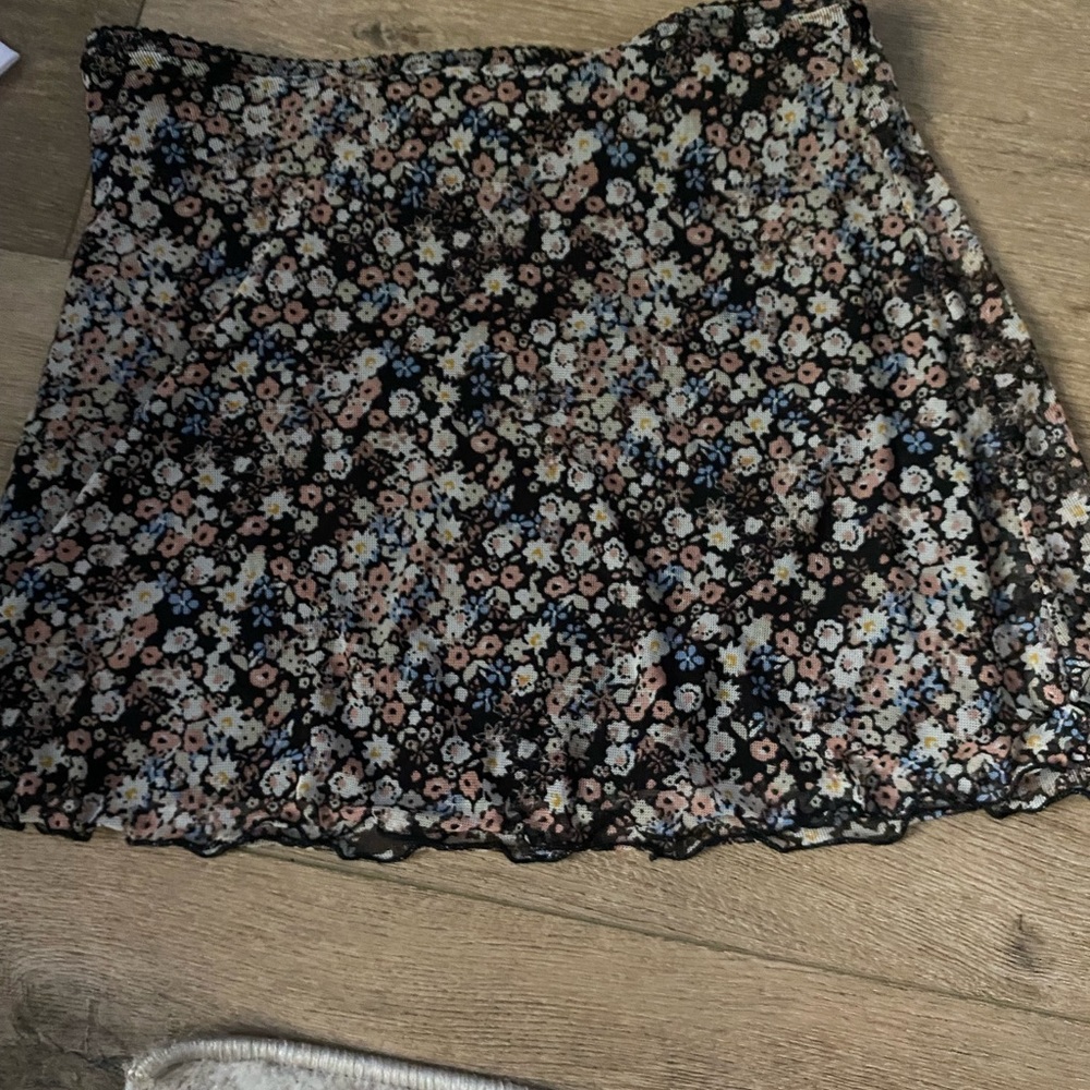 White Fawn (Tillys) kids skirt